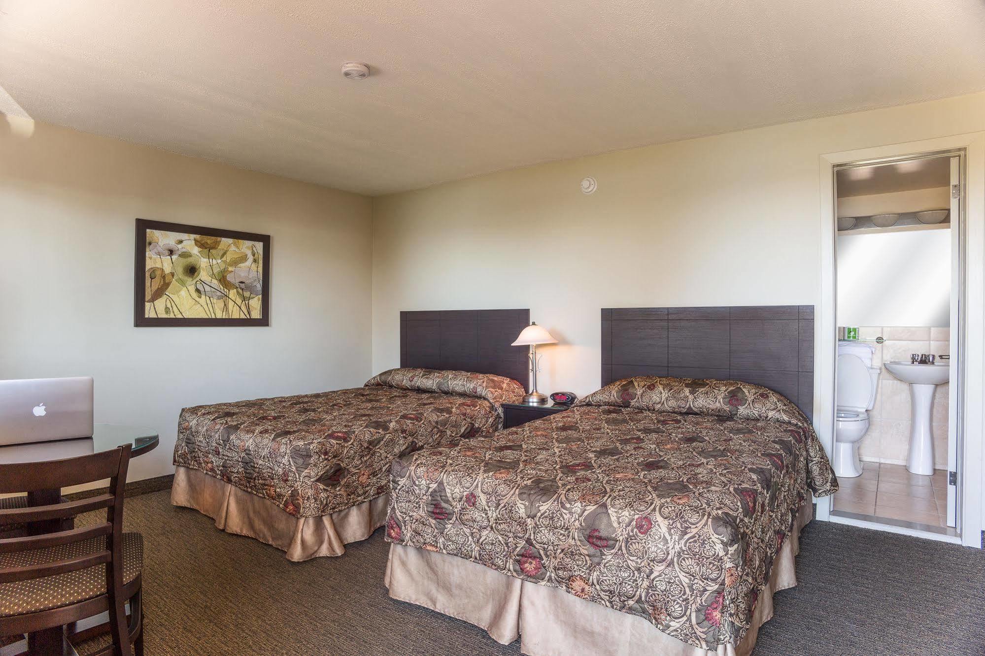Motel Du Fleuve Brossard Dış mekan fotoğraf