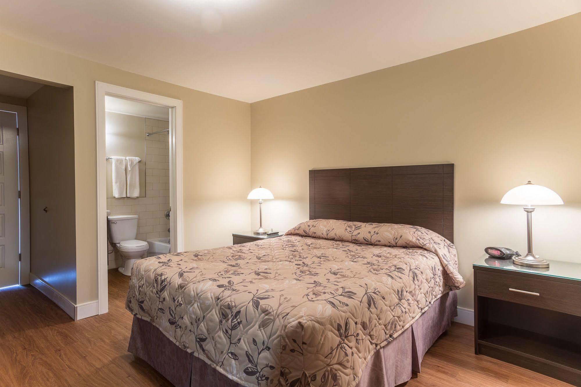 Motel Du Fleuve Brossard Dış mekan fotoğraf